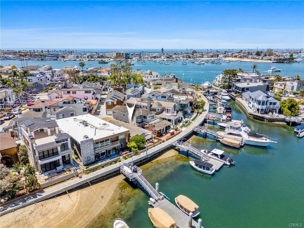 129 N Bayfront, Balboa Island