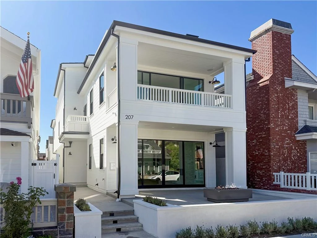 207 Garnet Avenue, Balboa Island